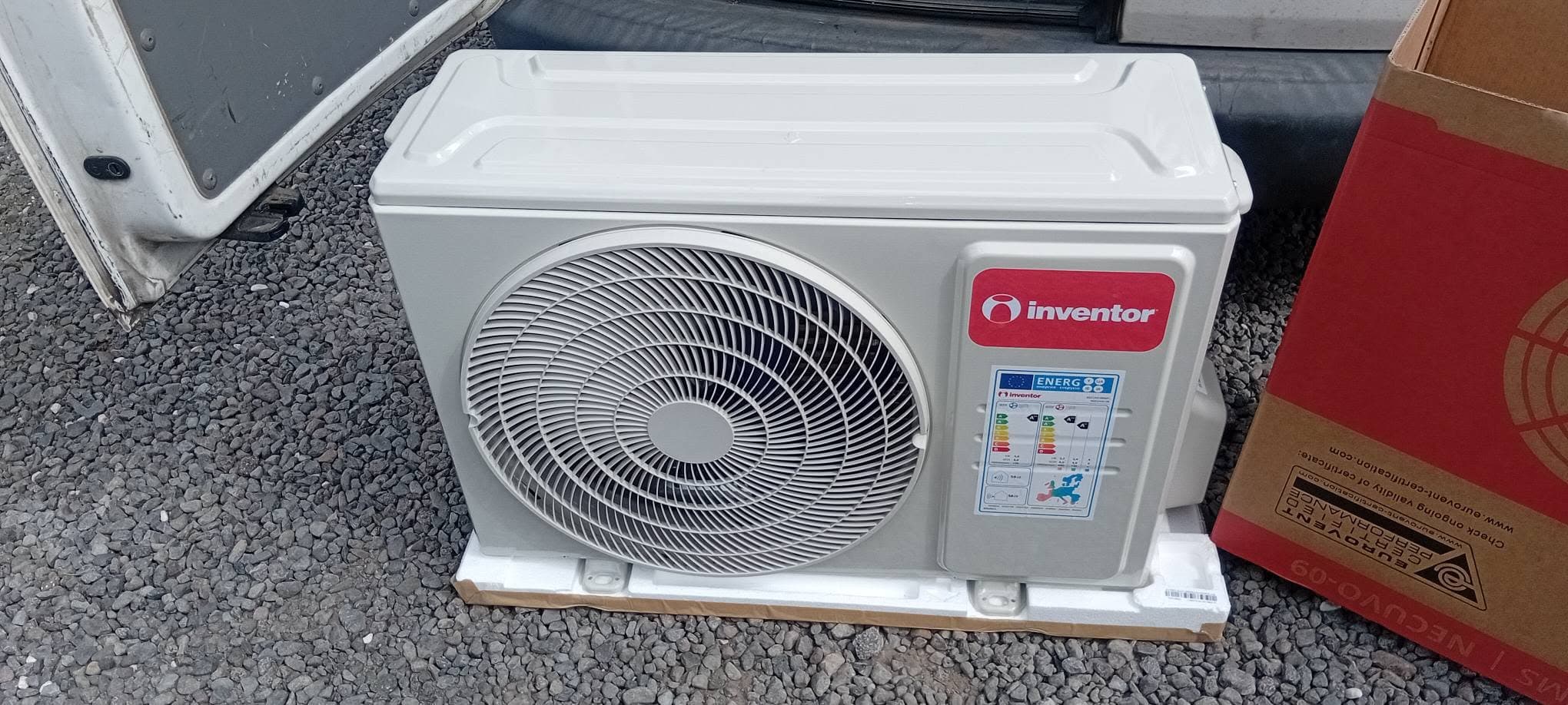Équipement de climatisation préparé avant son installation